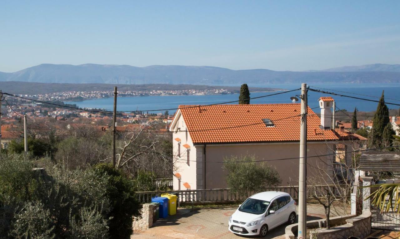Apartman Matea Apartamento Malinska Exterior foto